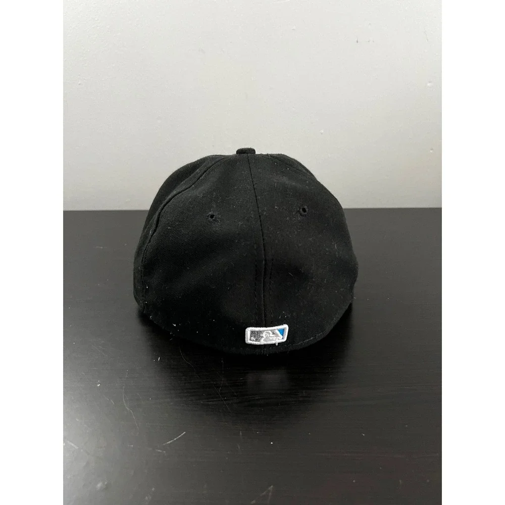 New Era 59FIFTY Toronto Blue Jays Fitted Hat Black MLB Authentic Size 7 1/4